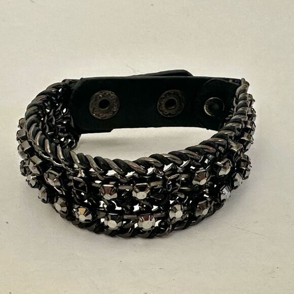 Black rhinestone chain bracelet - Picture 9 of 9